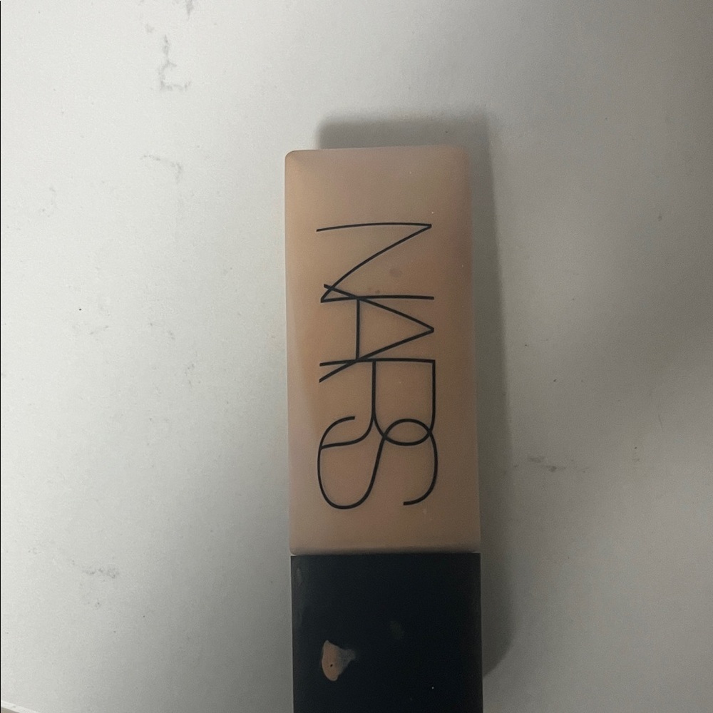 NARS Soft Matte Foundation - Tan